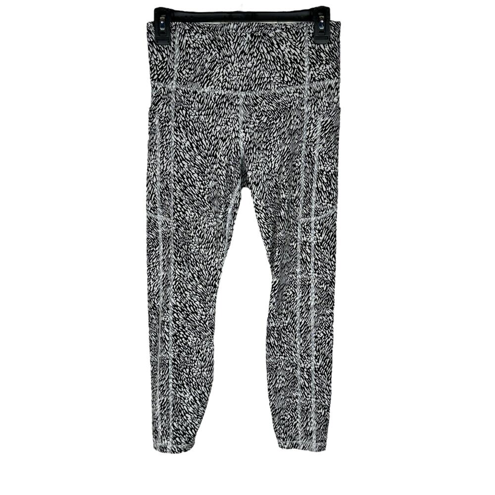 Athleta Medium Ultimate Stash II Textured 7/8 Leggings Abstract Pockets Mid-Rise